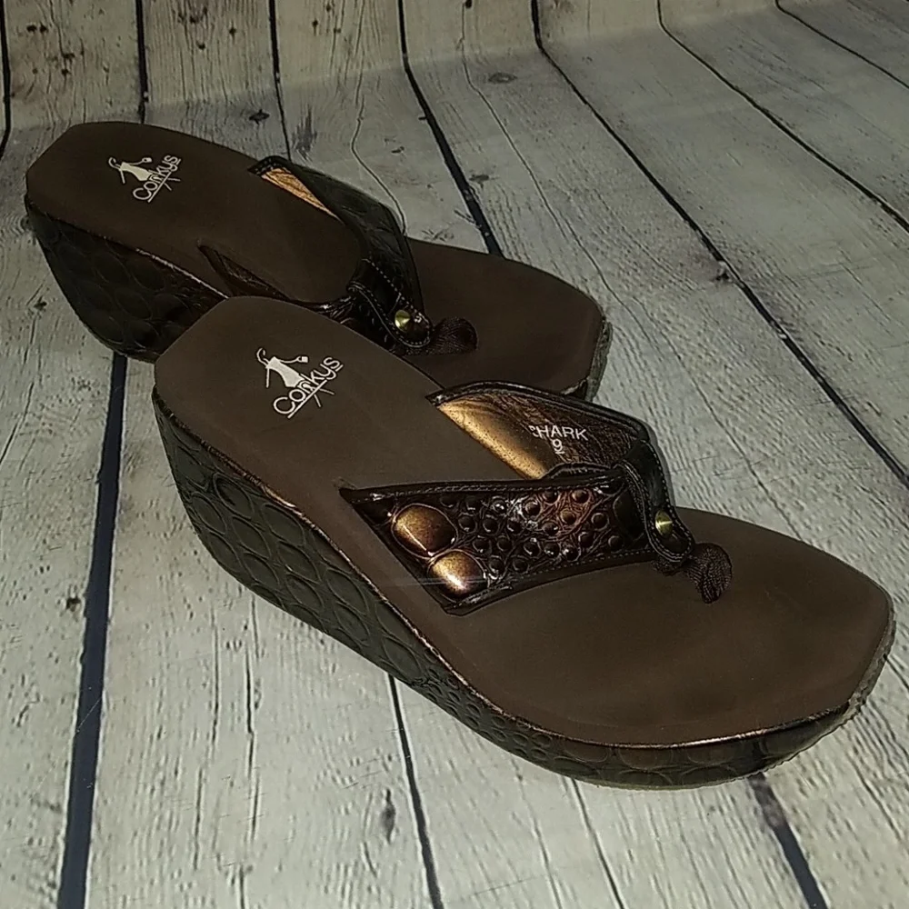 CORKYS brown wedge sandals, sz 9